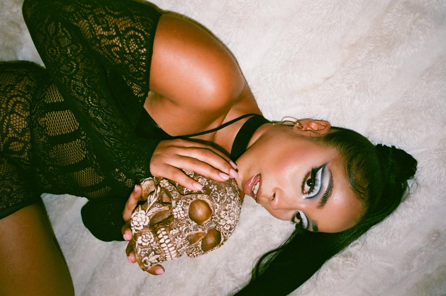 Halloween Mini Ball with Luz The Odyssey